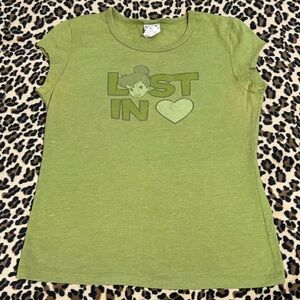 TINKER BELL 💚 Disney Lost In Love Shirt Tee Large Green Heart Juniors Vintage